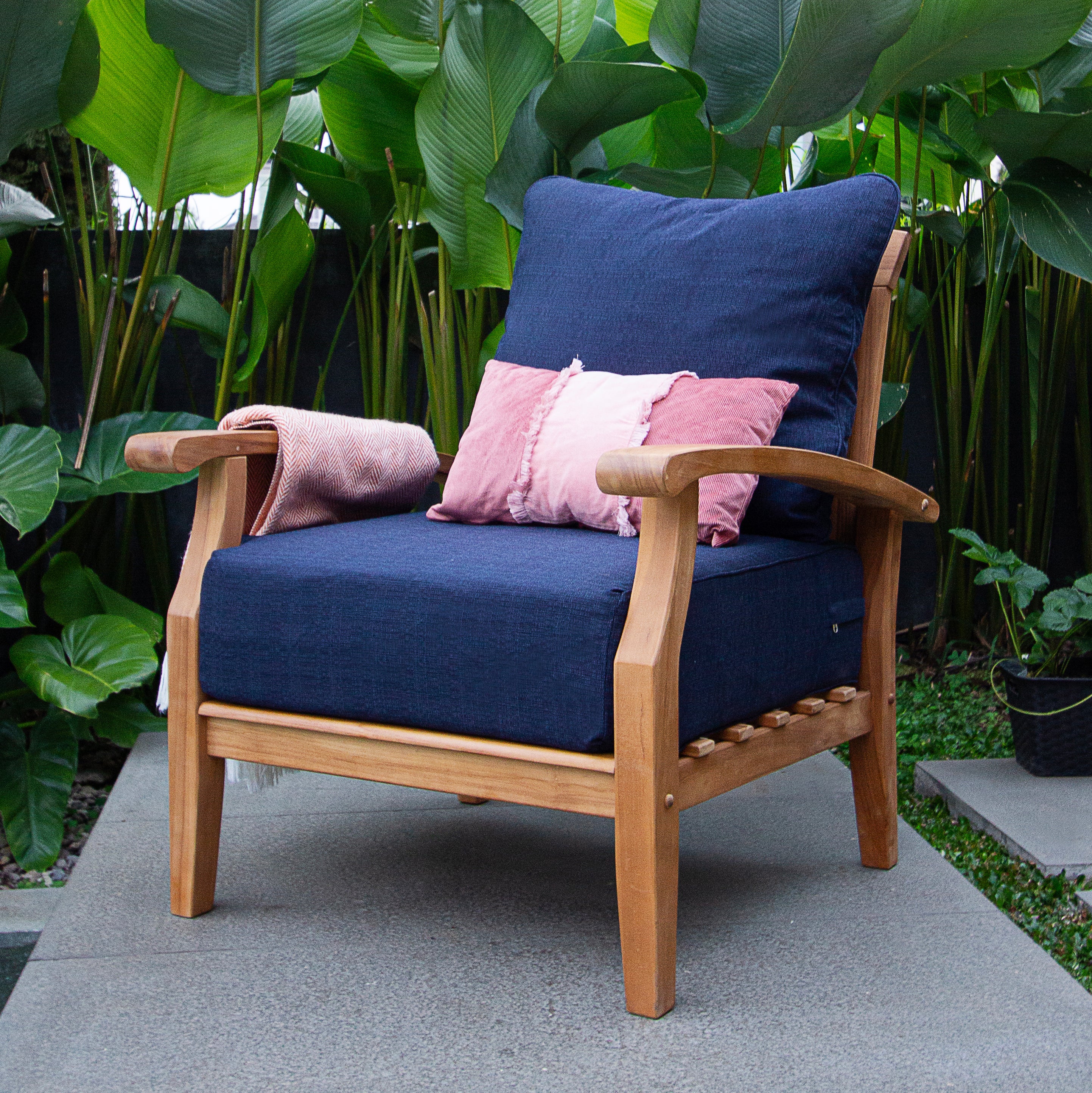 Caterina Teak Wood 3 Piece Patio Conversation Set with Navy Cushion - Image 7
