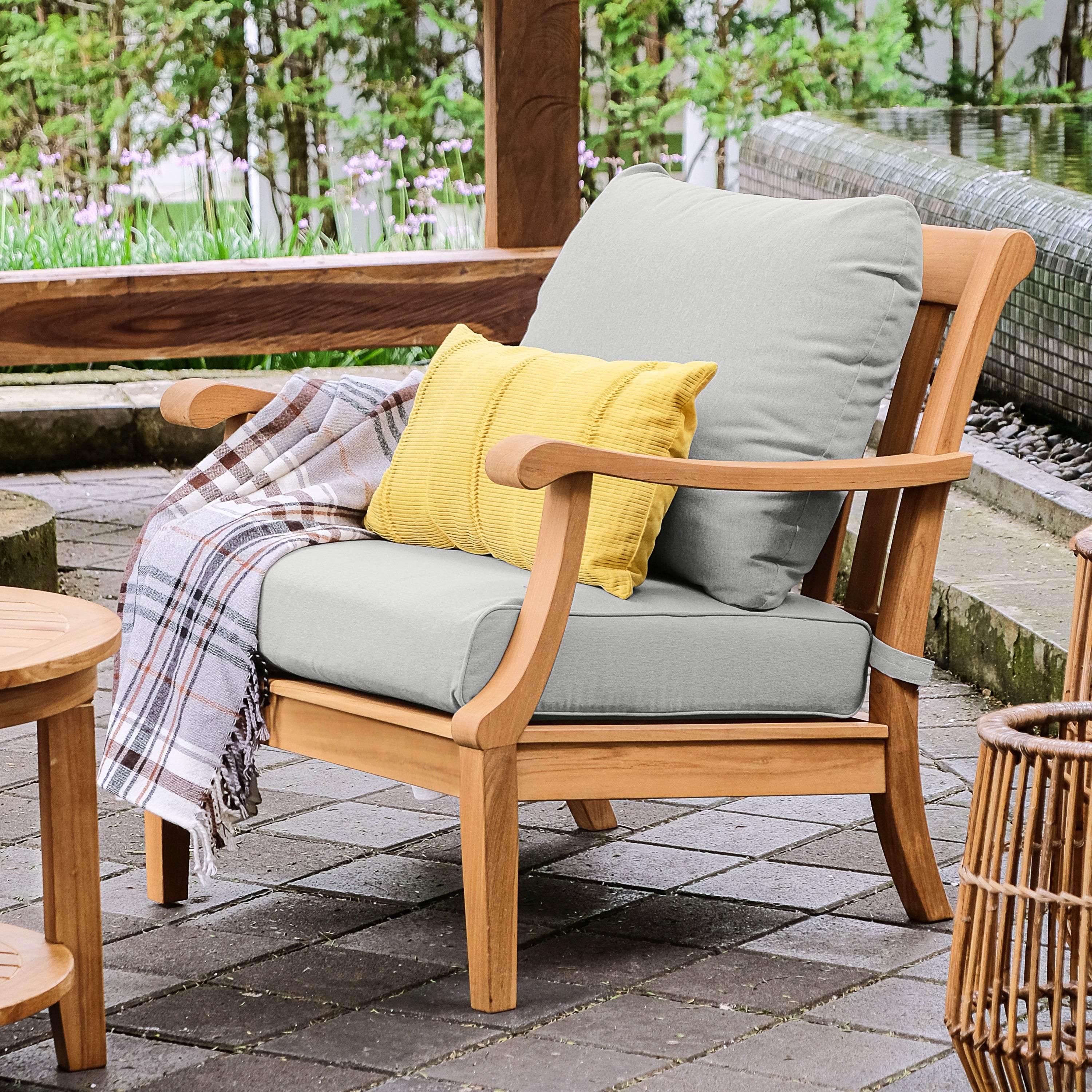 Robin Teak Wood 4 Pieces Patio Conversation Set with Oyster Cushion - Image 4