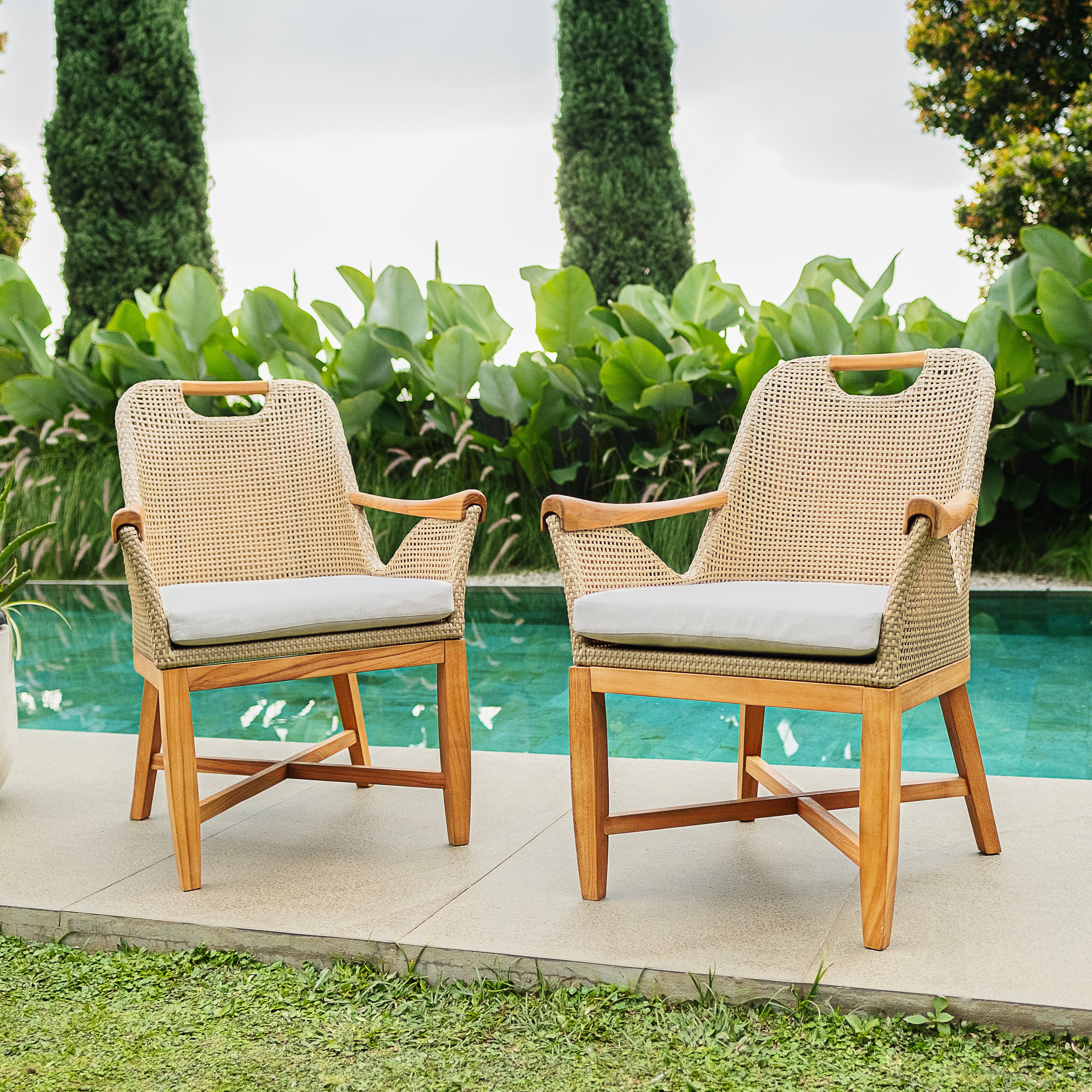 Sydney Teak Wood 5 piece Outdoor Dining Set - Image 8